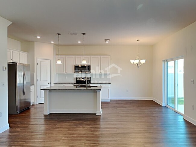 Foto del edificio - 119 Hickory Pointe Rd