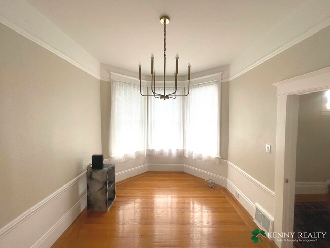 Foto del edificio - Spacious 4BR/2BA in Mission Terrace – San Francisco