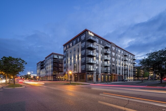 The Nine at Lexington Station - The Nine at Lexington Station Apartments