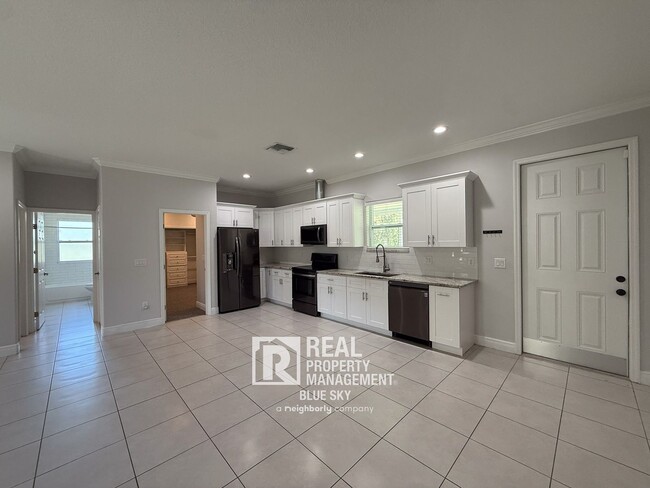 Building Photo - 30129 Sheron Dr