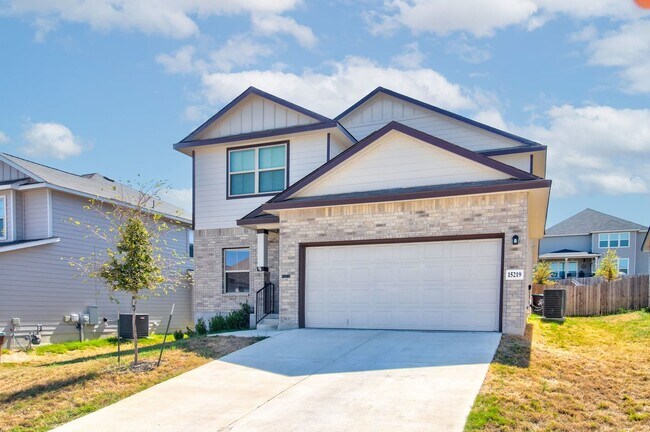Building Photo - 15219 Selene View