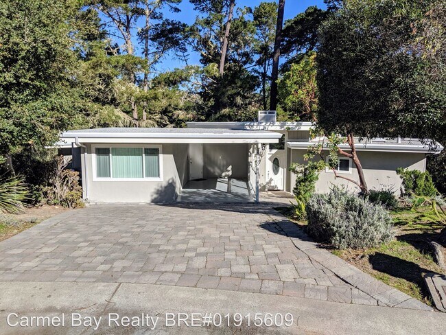 Building Photo - 3 br, 2 bath House - 24900 Pine Hills Drive