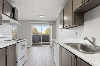 Building Photo - 1010 SE 122nd Ave