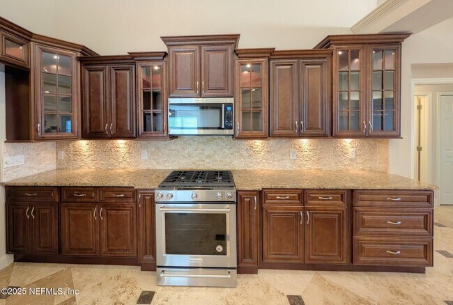 Building Photo - 128 Summer Tree Ct