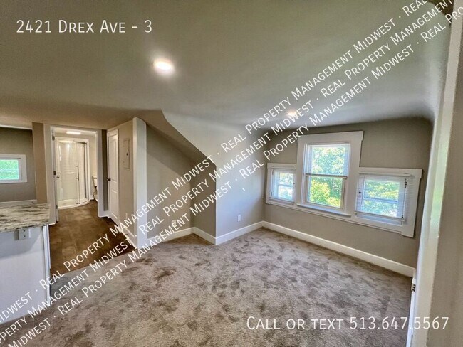 Building Photo - 2421 Drex Ave