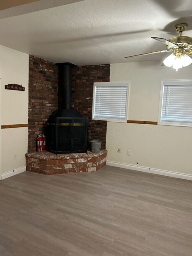 Foto del edificio - Large 2 Bedroom with a loft!