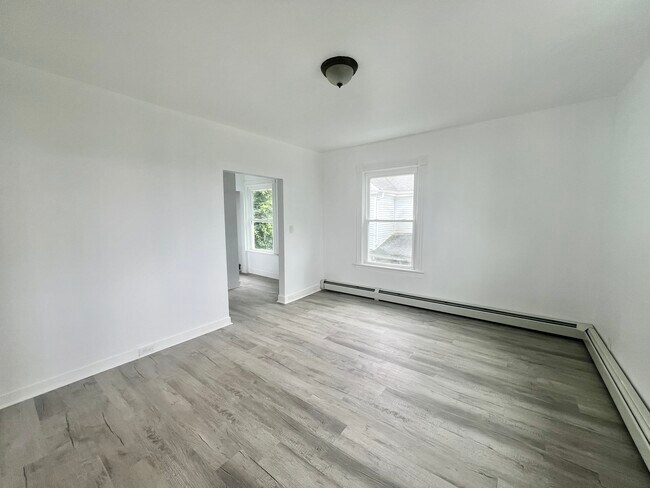 Foto del edificio - 236 Willetts Ave