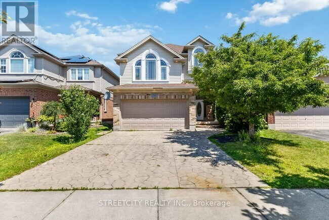 Photo du bâtiment - 966 Whetherfield St