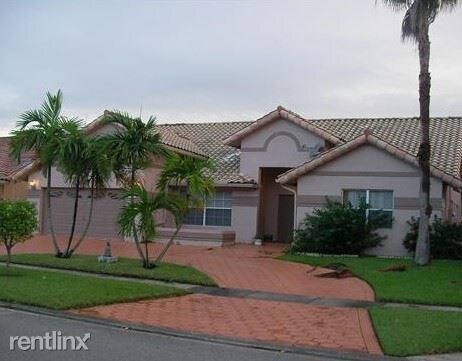 Primary Photo - 13942 NW 13th St