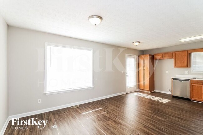Building Photo - 107 Paradise Dr