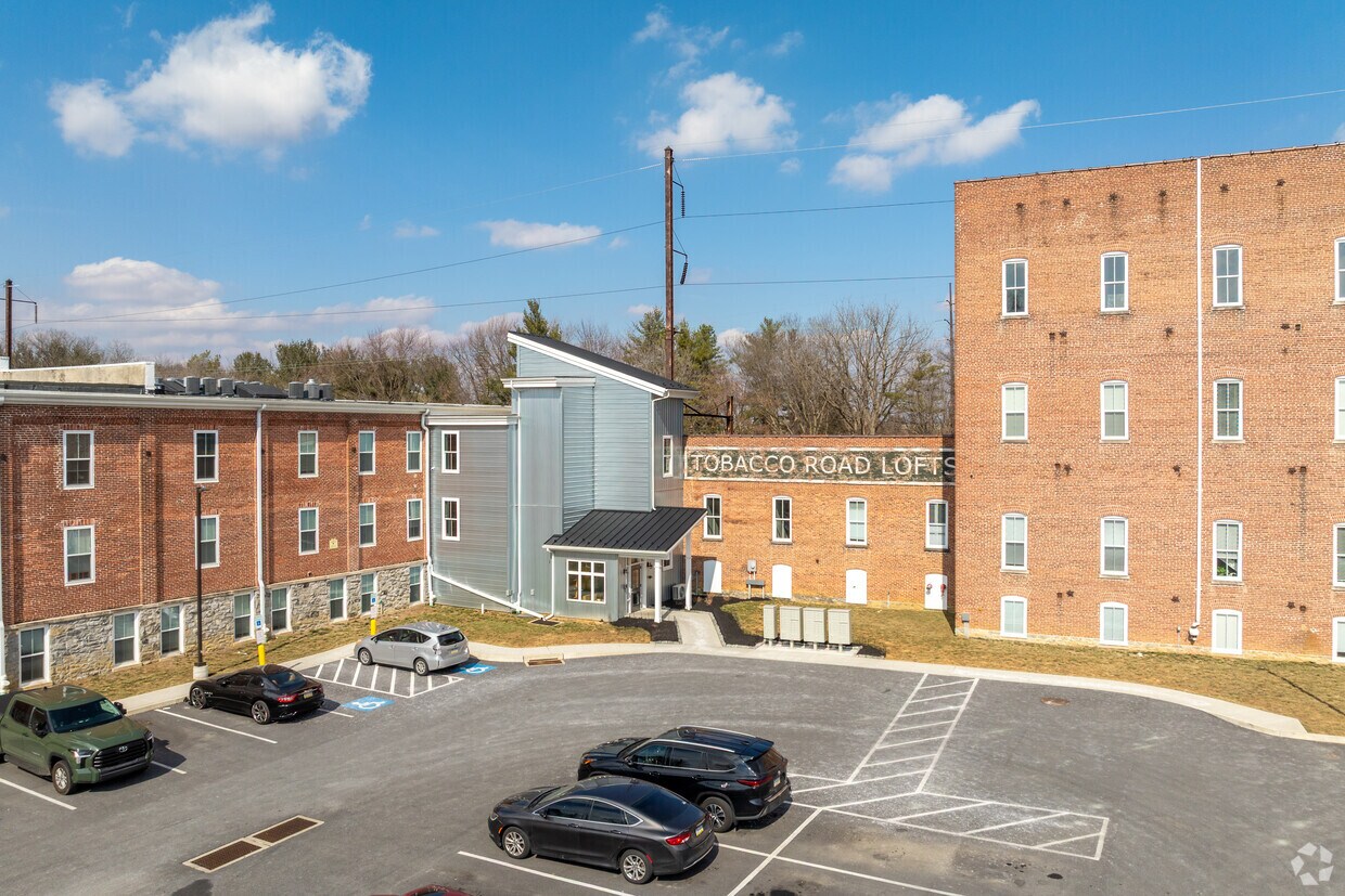 Foto principal - Tobacco Road Apartments