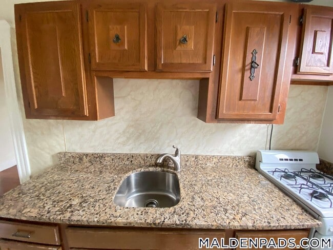 Building Photo - 17-19 Washington St.