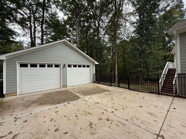 Foto del edificio - 3912 Oak Park Rd