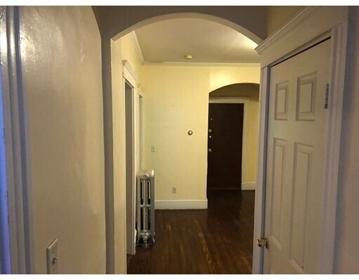 Primary Photo - 943 Morton St