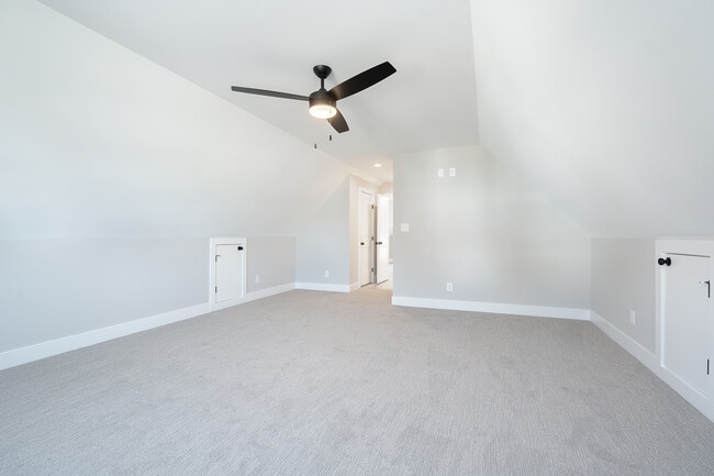 Building Photo - 106 Lincolns Way