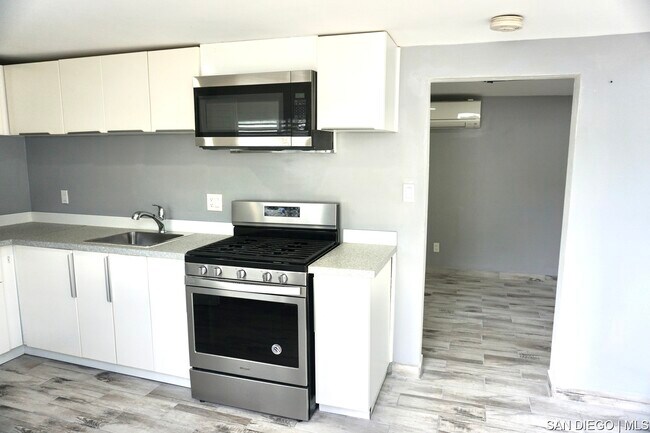 Building Photo - 3756 Tennyson St