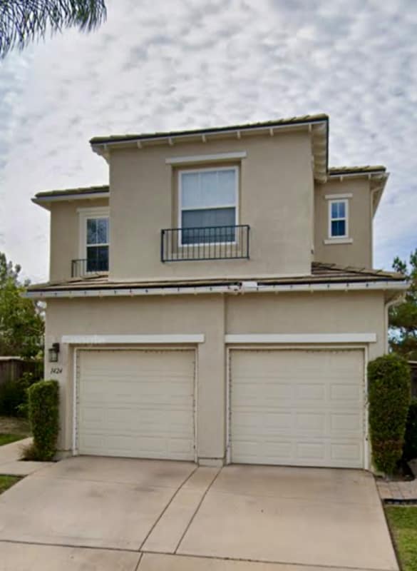 Building Photo - 1424 Enchante Way