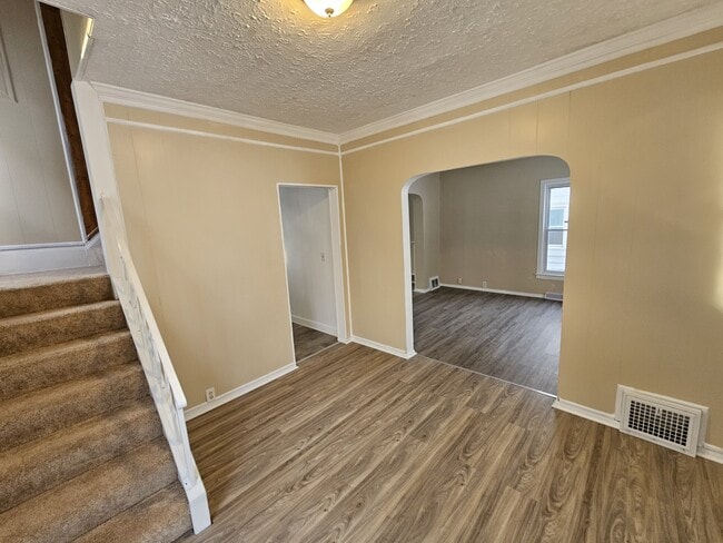 Foto del edificio - 3788 W 34th St