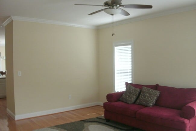 Building Photo - 3809 Savannah Way