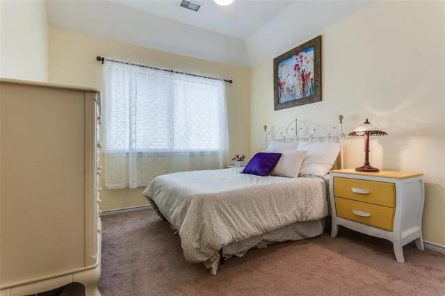 Foto del edificio - 2704 Orchid Dr