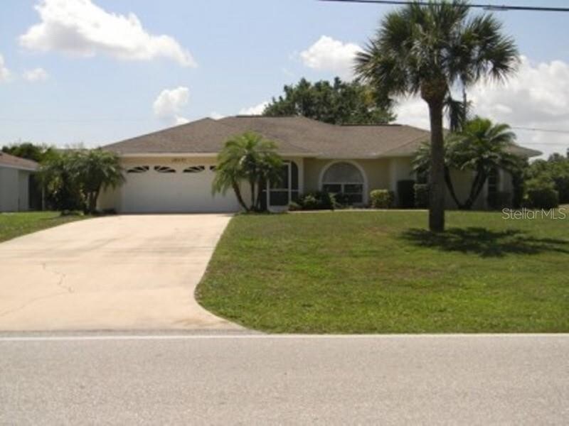 Port Charlotte, 
                        , –
