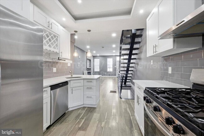 Photo - 1935 North Newkirk Street Apartment