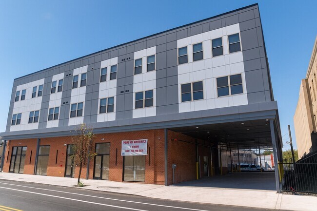 Foto del edificio - 7248 Rising Sun Ave