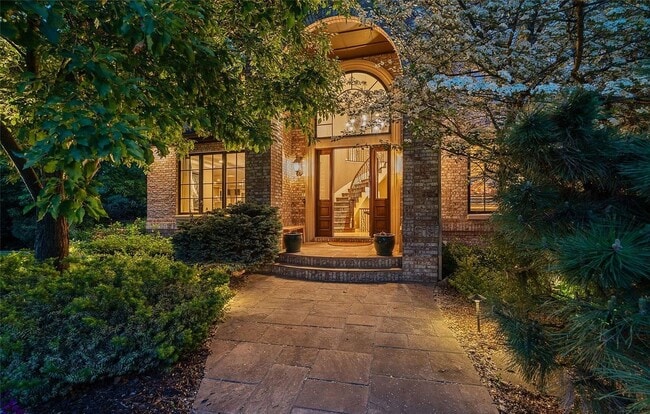 Foto del edificio - 4443L W Cottonwood Pl