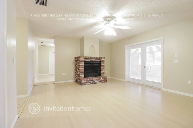 Foto del edificio - 6433 Swallow Hill Dr