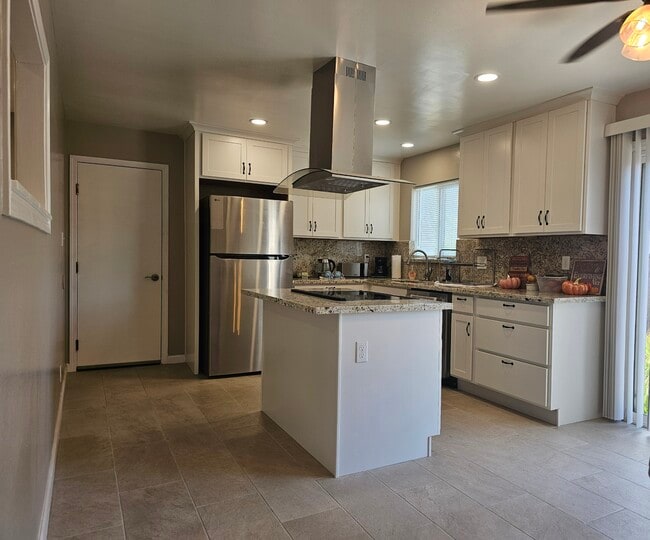Building Photo - 35411 Orleans Dr