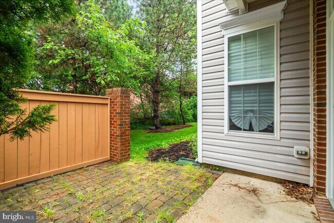 Foto del edificio - 116 Whiskey Creek Cir