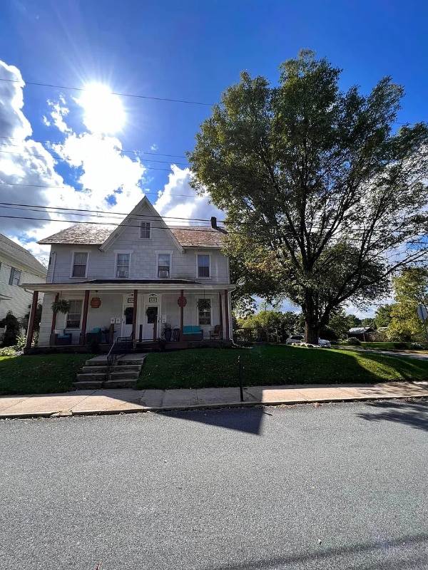 Building Photo - 434-436 Fairview St
