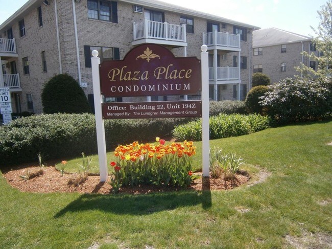 Plaza Place, administrado profesionalmente condominio - 18 Kenmar Dr