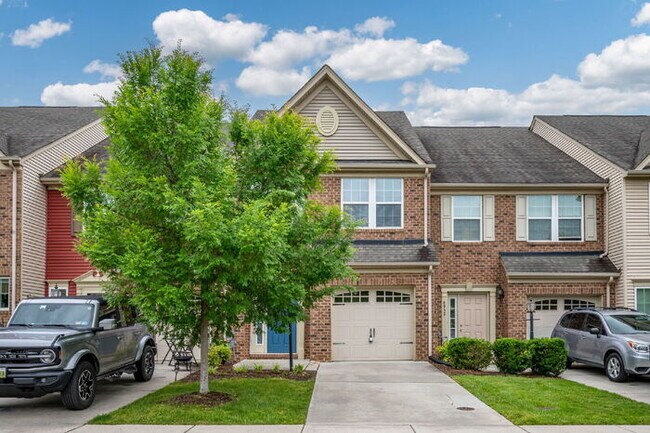 Foto del edificio - 3 Bedroom Townhome in Mechanicsville – $2,400/mo