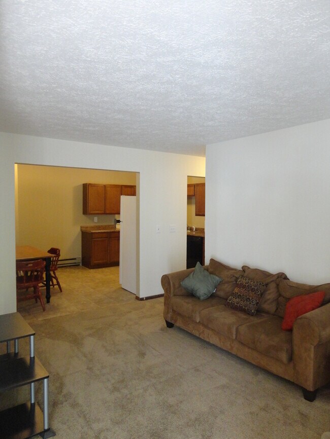 Foto del edificio - 109 E Cherry St