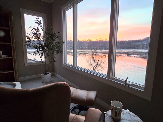 Foto del edificio - 117 St Charles Ct