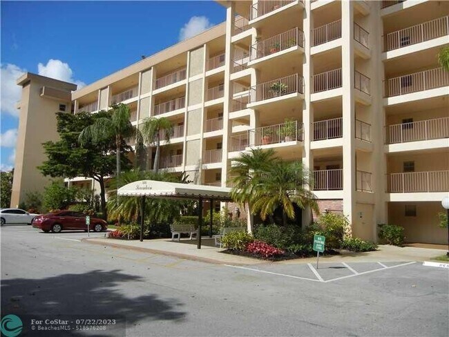 Foto del edificio - 3000 S Course Dr