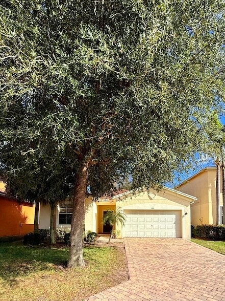 Photo - 888 Quartz Terrace House