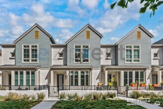 Building Photo - 842 Anson Ln