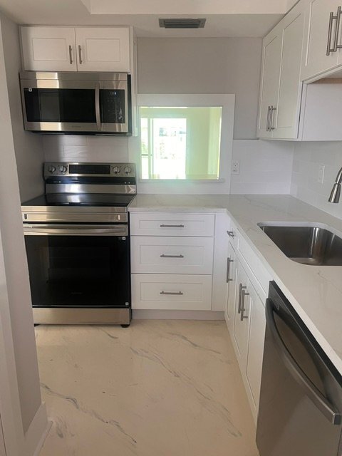 Building Photo - 1 Boca Ciega Point Blvd