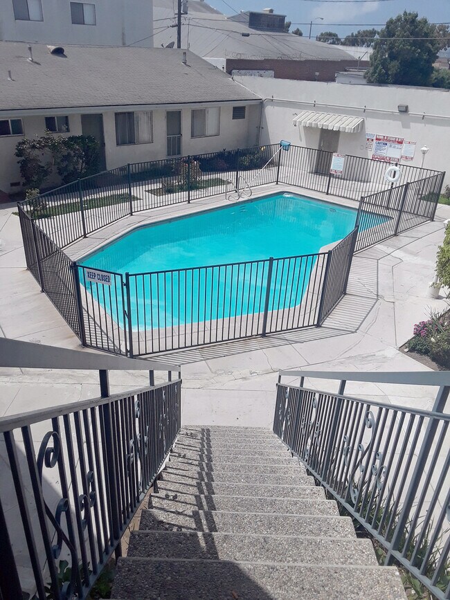Foto del interior - 803 Java Ave Inglewood, CA 90301