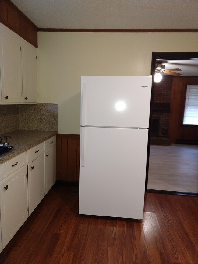 New refrigerator with ice maker provided - 4800 Matthews-Mint Hill Rd