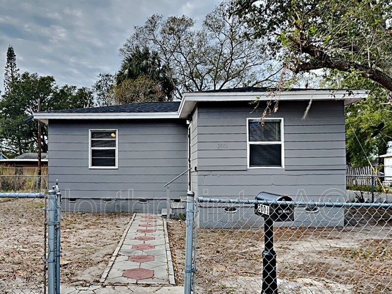 Foto principal - 2001 21st St S