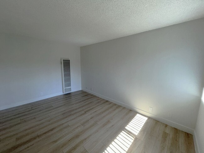 Foto del edificio - 650 W Gardena Blvd
