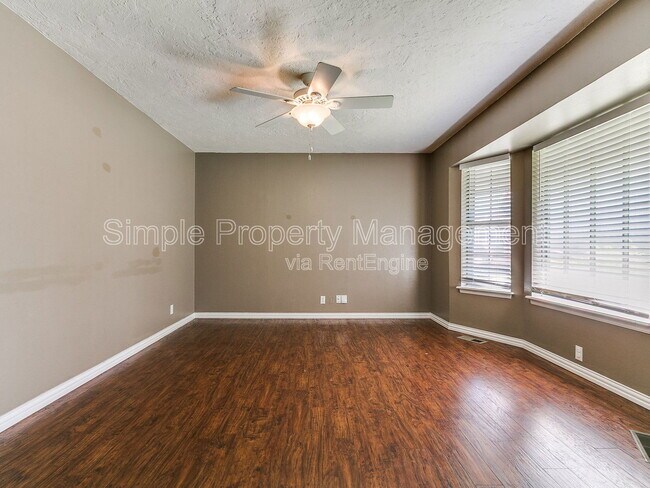 Foto del edificio - 1404 Crown Point Ave