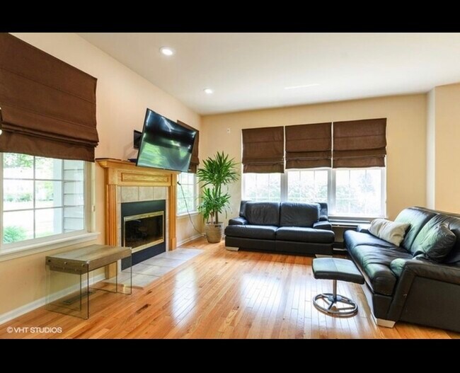 Foto del edificio - 884 Havenshire Rd