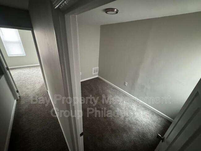 Building Photo - 3039 Page St