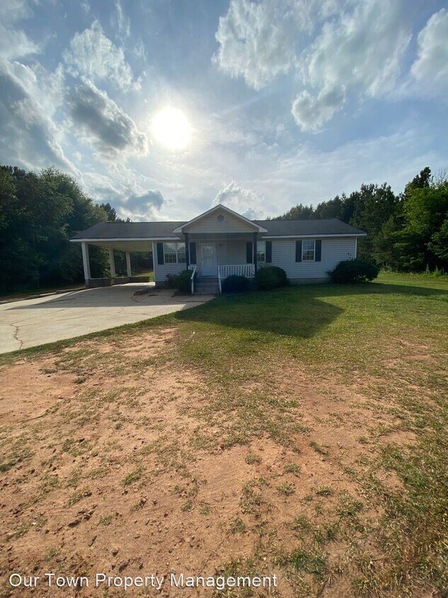 45 Arnold Rd SE, Statham, GA 30666 House Rental in Statham, GA