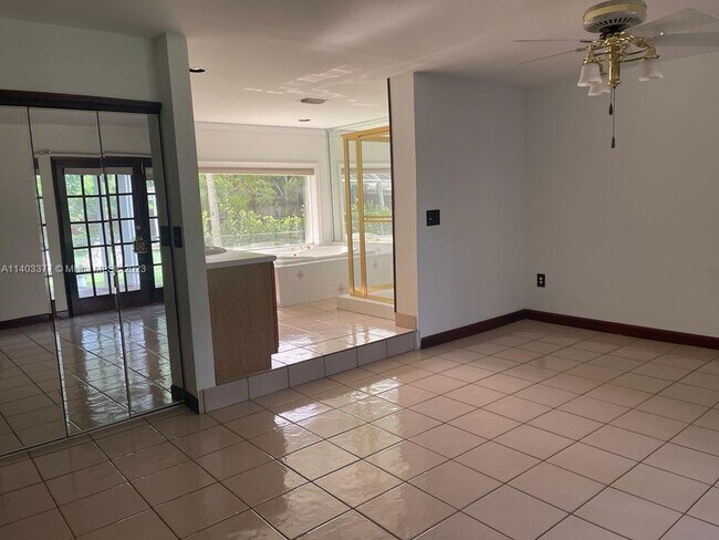 Building Photo - 10455 SW 112th St