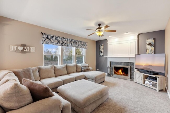 Building Photo - 11855 Presley Cir